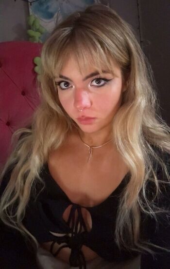 Full leaked Aiiygatorz private onlyfans photo