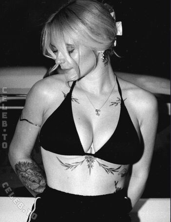Full leaked Anny vans page private onlyfans photo