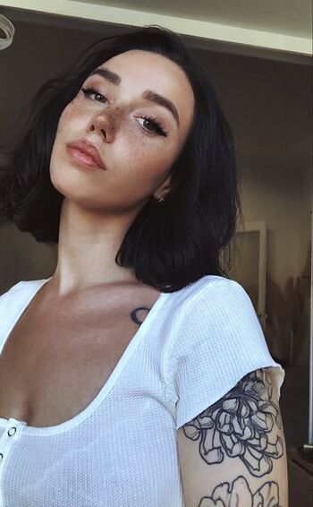 Full leaked Ava mind private onlyfans photo