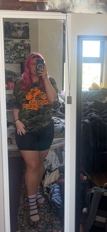 Full leaked Averageallison page private onlyfans photo