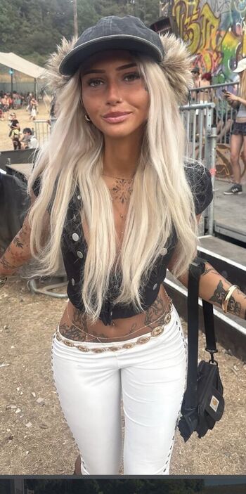 Full leaked British chavs private onlyfans photo