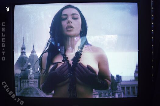 Full leaked Charli xcx private onlyfans photo