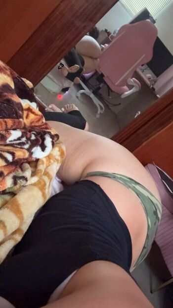 Full leaked Dumsillygirl private onlyfans photo