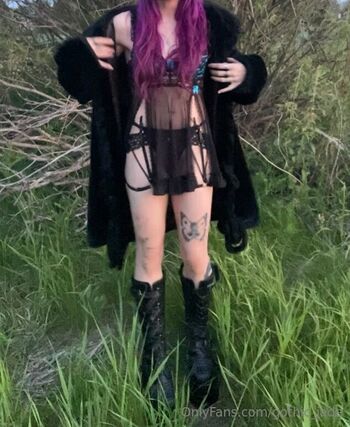 gothic_jade