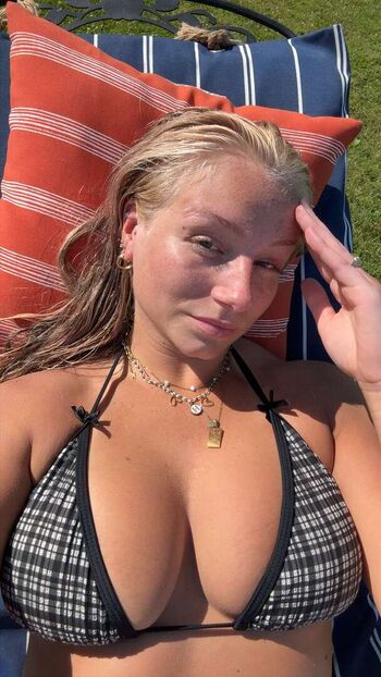 Full leaked Hannah woods page private onlyfans photo