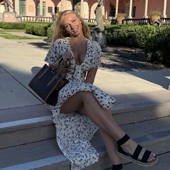 Full leaked Hannah woods page private onlyfans photo