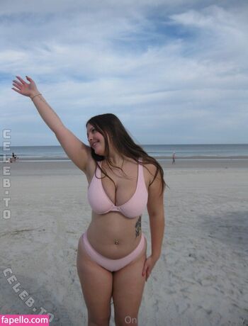 Full leaked Hannawfyyy private onlyfans photo