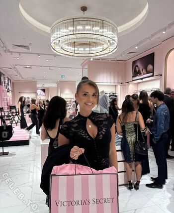 Full leaked Isabell bottger private onlyfans photo