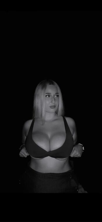 Full leaked Izadi zuazo private onlyfans photo