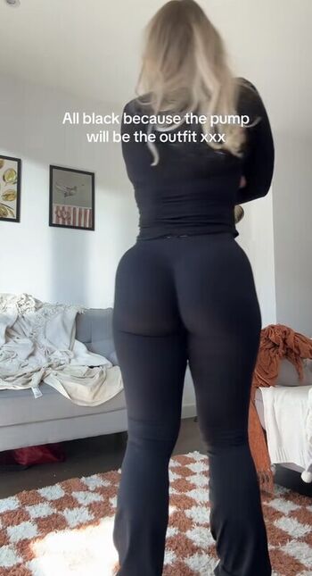 Full leaked Izzy swin page private onlyfans photo