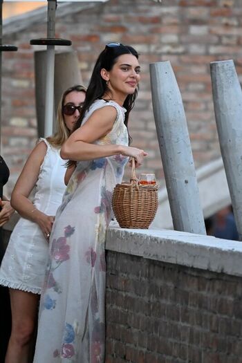 Full leaked Kendall jenner  page private onlyfans photo