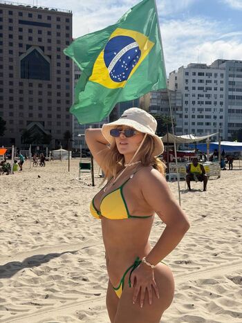Full leaked Laura buitrago private onlyfans photo