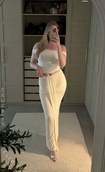 Full leaked Lea vohl private onlyfans photo