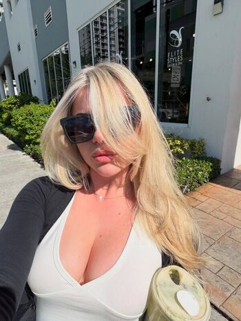 Full leaked Leah peters private onlyfans photo