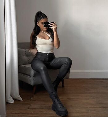 Full leaked Leah shutkever private onlyfans photo