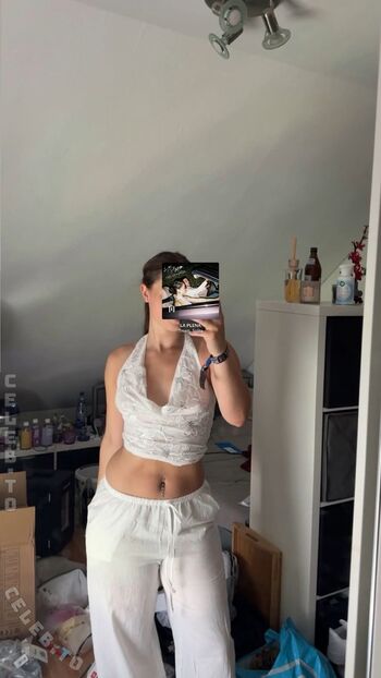 Full leaked Leash page private onlyfans photo