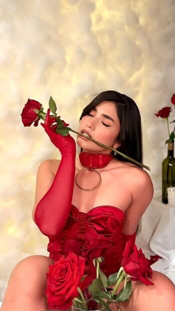 Full leaked Lia mar private onlyfans photo