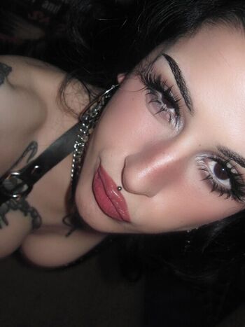 Full leaked Lilbatty private onlyfans photo