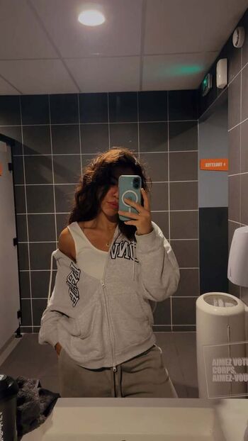 Full leaked Luciewar private onlyfans photo