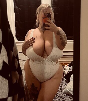 Full leaked Lusciouslyss private onlyfans photo