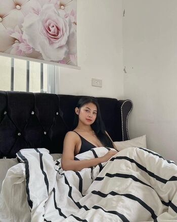 Full leaked Mae santos private onlyfans photo