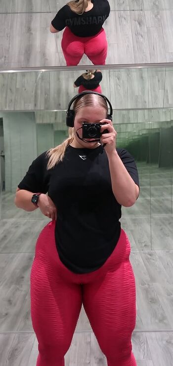 Full leaked Maisie private onlyfans photo