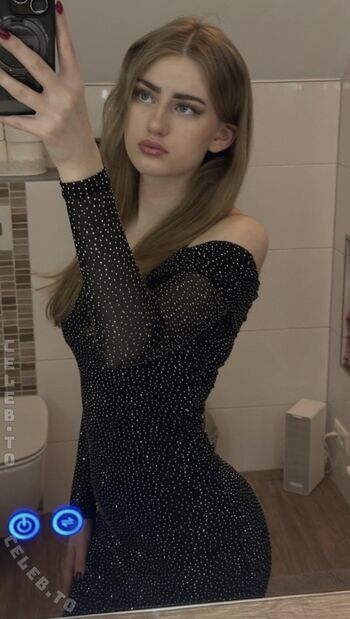 Full leaked Meleomanie page private onlyfans photo