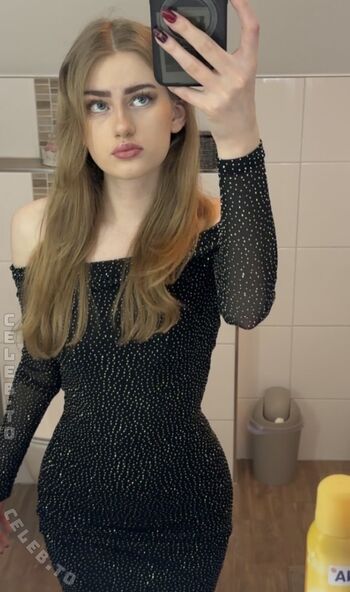 Full leaked Meleomanie page private onlyfans photo