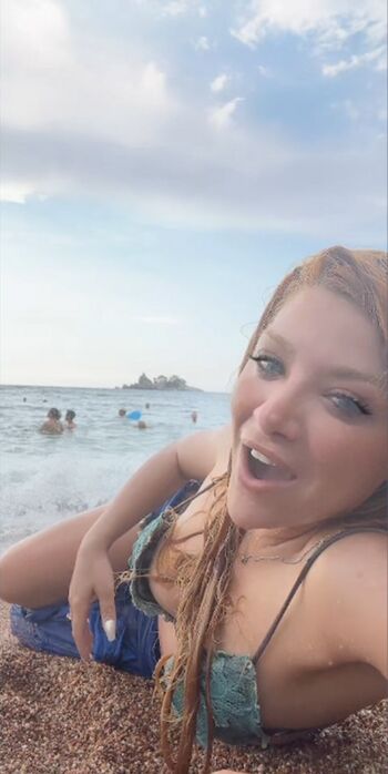 Full leaked Melozgeee private onlyfans photo