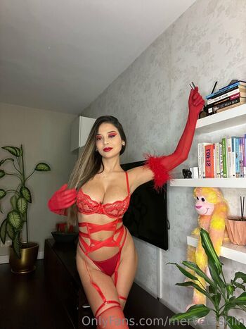 Full leaked Mervetaskiin private onlyfans photo
