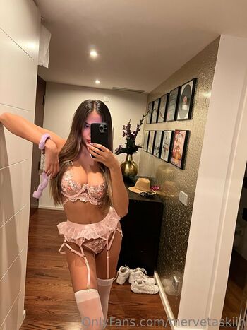 Full leaked Mervetaskiin private onlyfans photo