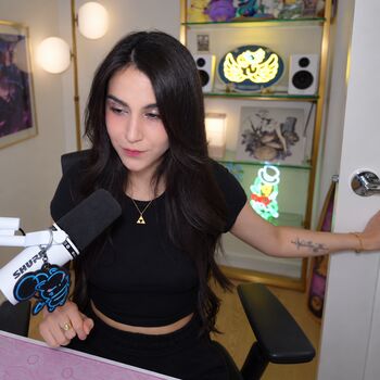 Full leaked Midna private onlyfans photo