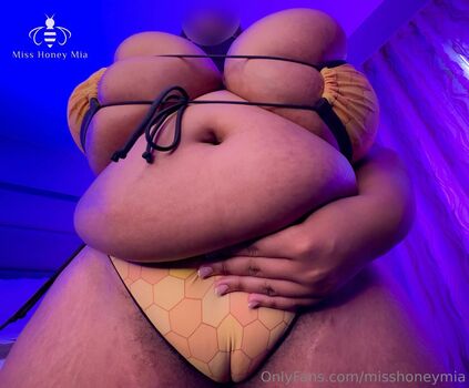 Full leaked Misshoneymia private onlyfans photo