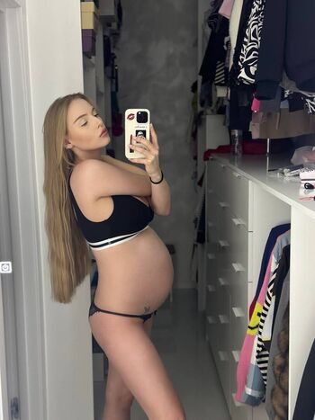 Full leaked Oksana neveselaya page private onlyfans photo
