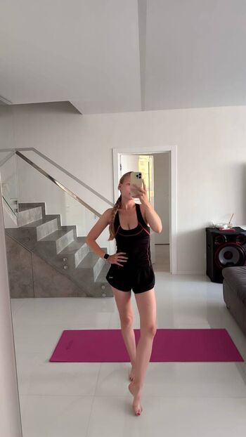 Full leaked Oksana neveselaya private onlyfans photo