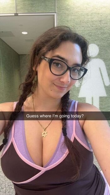 qveenjulia