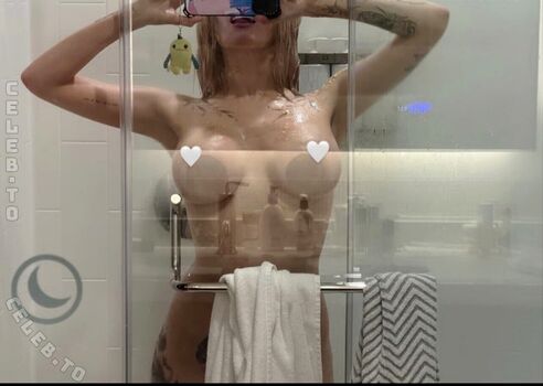 Full leaked Rolyatistaylor private onlyfans photo