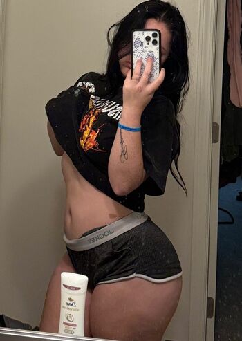 Full leaked Saikui private onlyfans photo