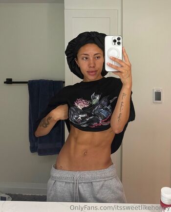 Full leaked Sweetlikehoney private onlyfans photo