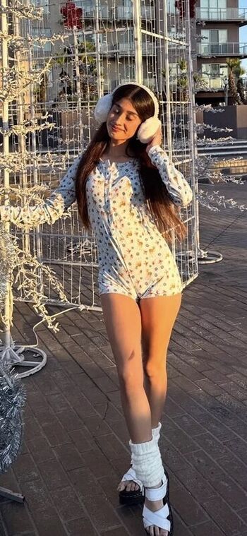 The Definitive 'Petite With An Ass' Megathread