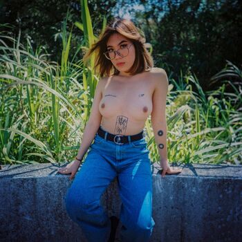 Full leaked Urbookwormgf private onlyfans photo