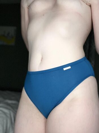 Full leaked Zoebubbles private onlyfans photo